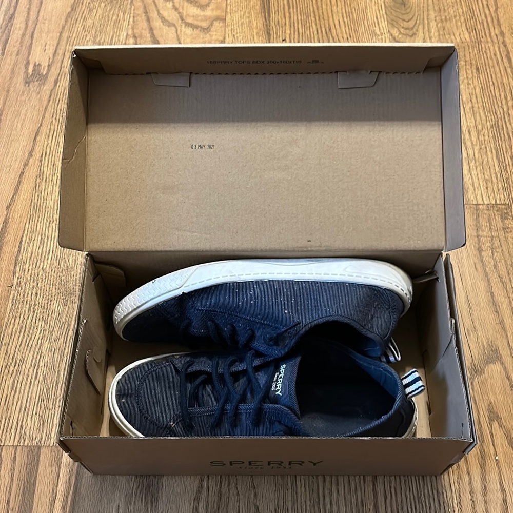 Sperry shore front Navy size 8.5
